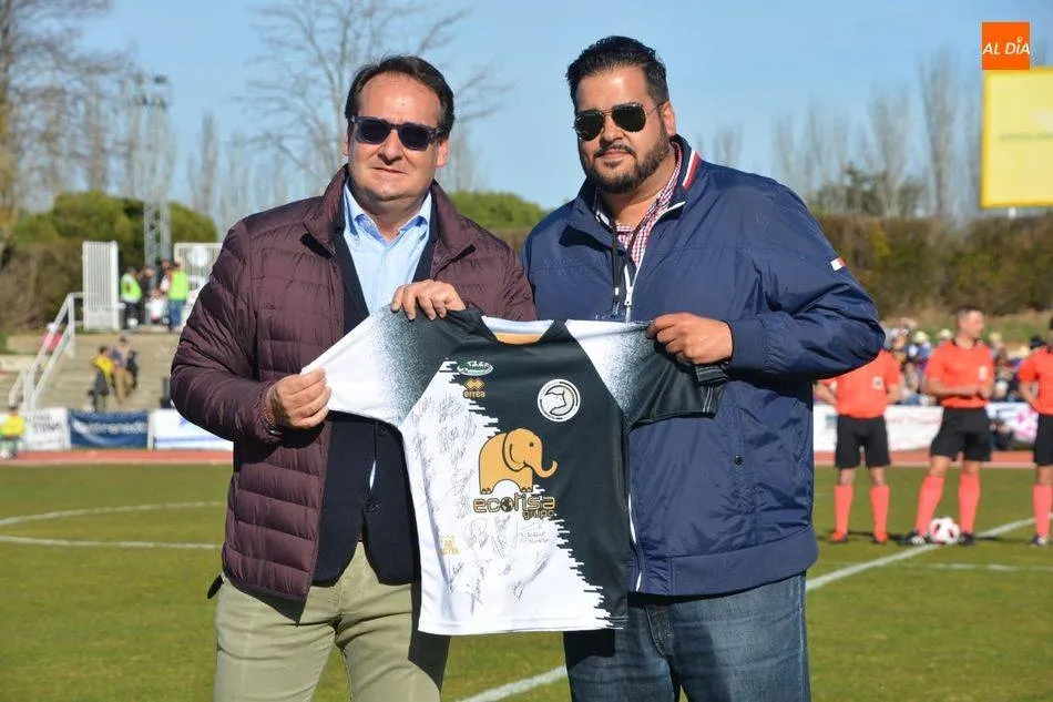 Miguel Ángel Sandoval, presidente de Unionistas, con Jorge Recio