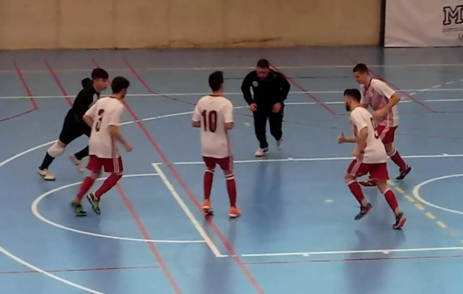 Foto 2 - Castilla y Le&oacute;n s&iacute; remata la faena ante Cantabria con mucho m&aacute;s protagonismo de Sergio Moreiro  