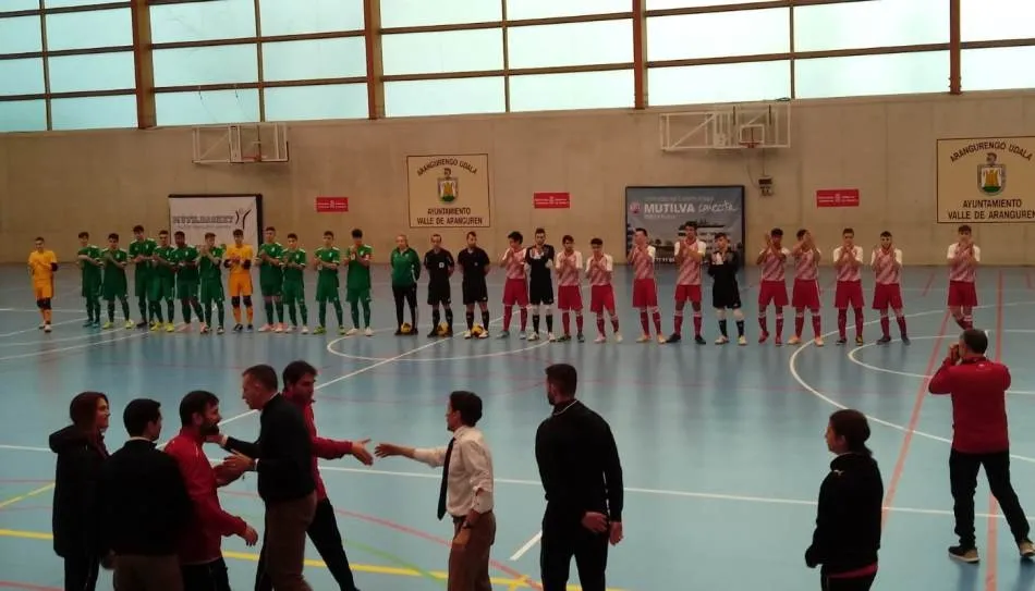 Foto 6 - Castilla y Le&oacute;n s&iacute; remata la faena ante Cantabria con mucho m&aacute;s protagonismo de Sergio Moreiro  