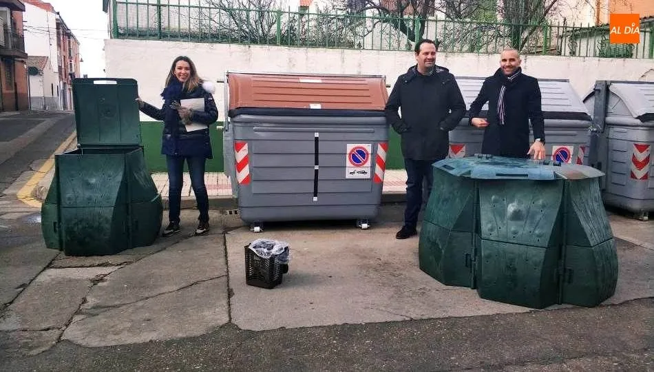 Presentación de los Contenedores marrones de reciclaje de residuos orgánicos (Foto: Lydia González)