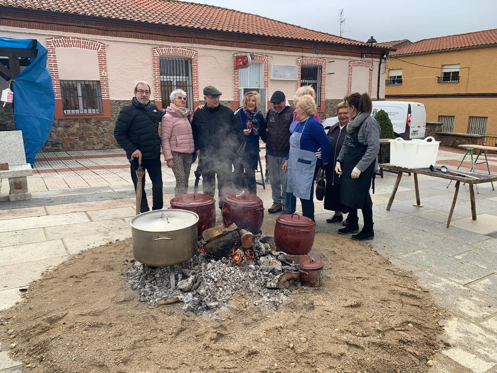 Foto 4 - Galinduste rememora la tradici&oacute;n de la matanza con gran &eacute;xito