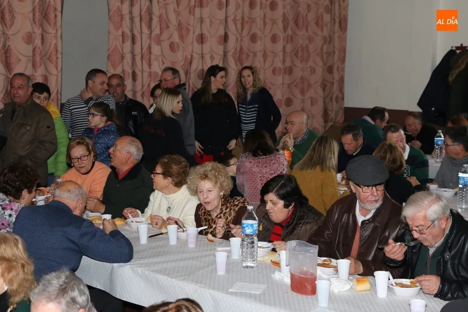Foto 4 - En Yecla de Yeltes comienzan las fiestas de San Sebasti&aacute;n con un excelente sabor de boca  