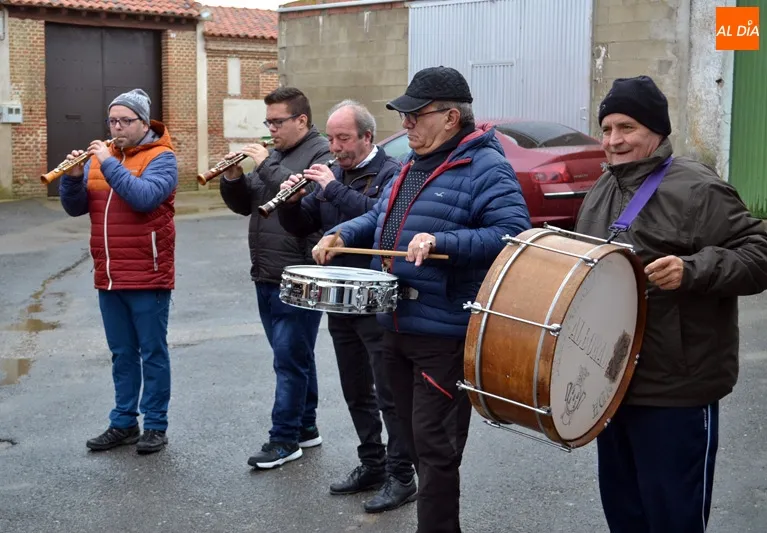 Foto 8 - Villar de Gallimazo se entrega un a&ntilde;o m&aacute;s a su Matanza T&iacute;pica
