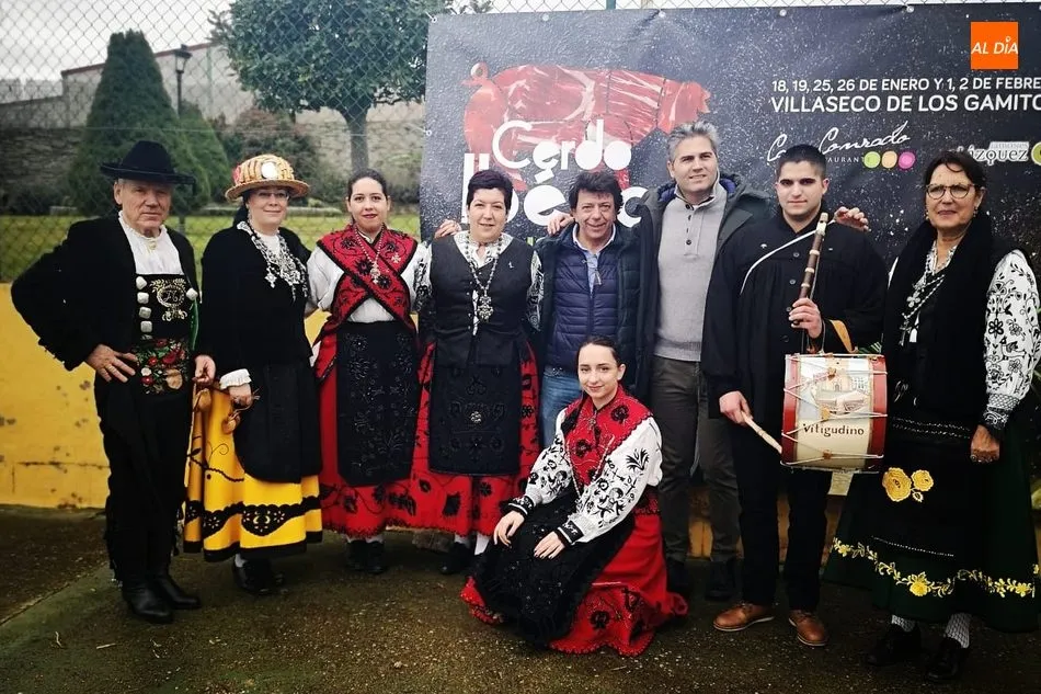 Foto 2 - Mes&oacute;n Gonzalo ejerce de Matancero de Honor en la primera de las Jornadas del Cerdo Ib&eacute;rico de...