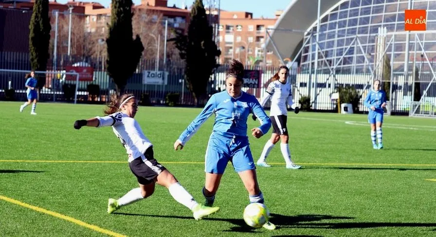 El Salamanca UDS Femenino da la sorpresa al no poder con el colista (2-2)