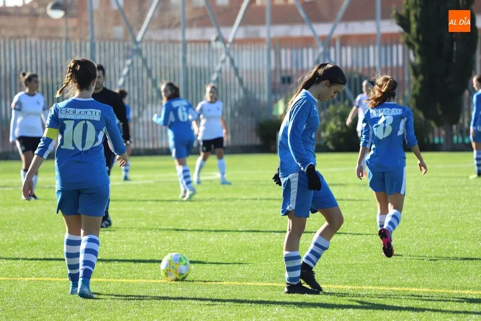 Foto 10 - El Salamanca UDS Femenino da la sorpresa al no poder con el colista (2-2)