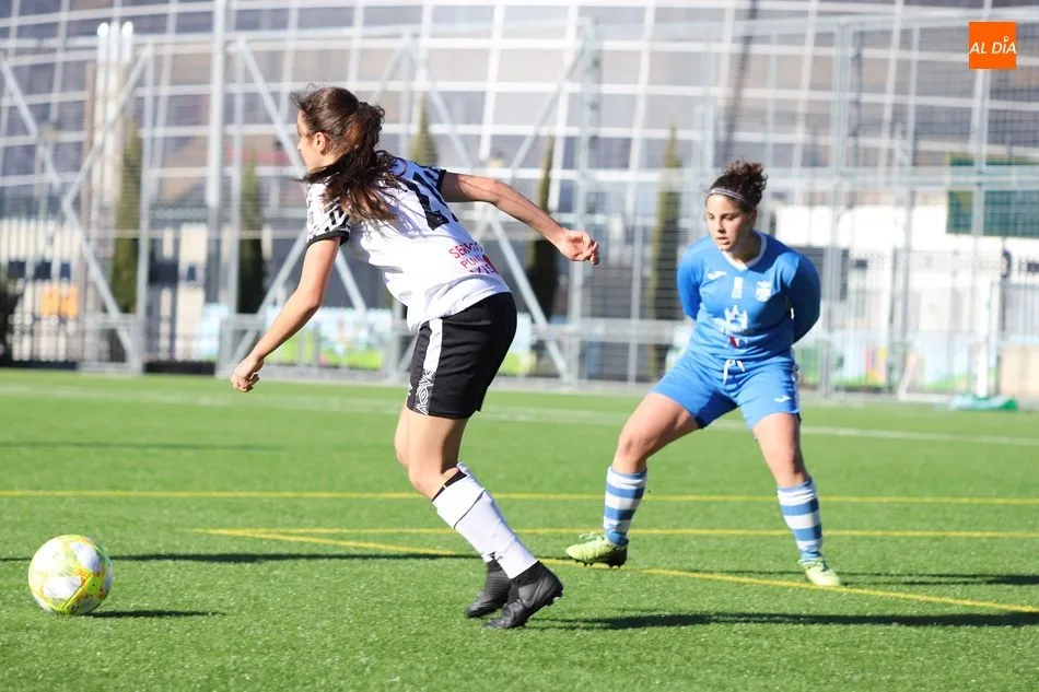 Foto 5 - El Salamanca UDS Femenino da la sorpresa al no poder con el colista (2-2)