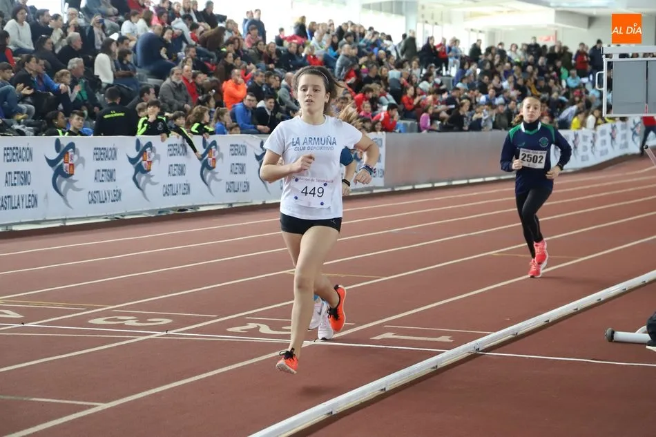 Foto 8 - El atletismo salmantino vive su primera jornada de juegos escolares en pista cubierta