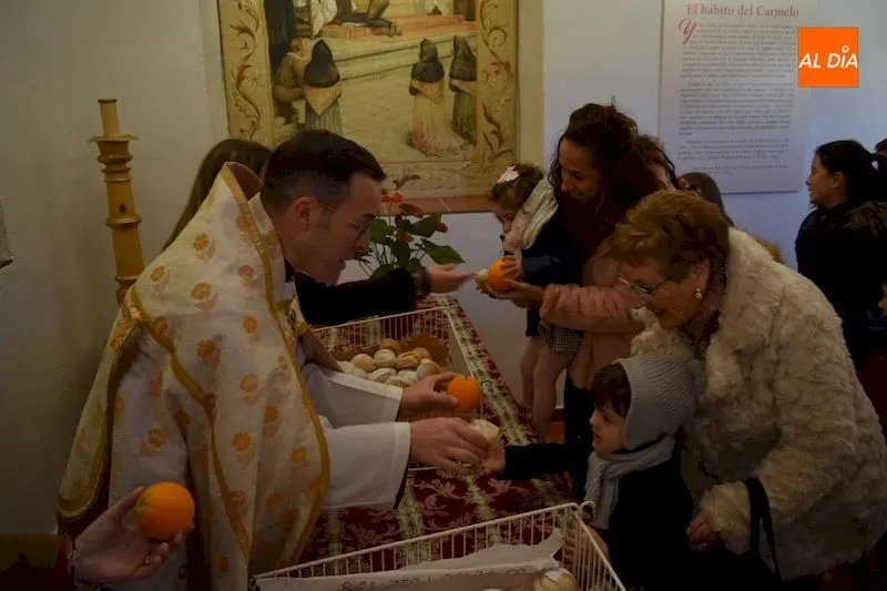 Foto 7 - Los Padres Carmelitas festejan la Fiesta del Ni&ntilde;o Jes&uacute;s de Praga