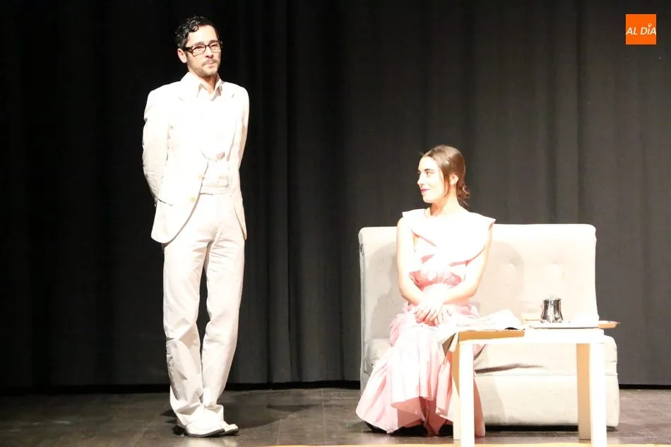 Foto 5 - Casi lleno para ver &lsquo;La importancia de llamarse Frank&rsquo; con Teatre del Tali&oacute;n  