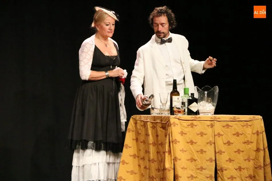 Foto 4 - Casi lleno para ver &lsquo;La importancia de llamarse Frank&rsquo; con Teatre del Tali&oacute;n  