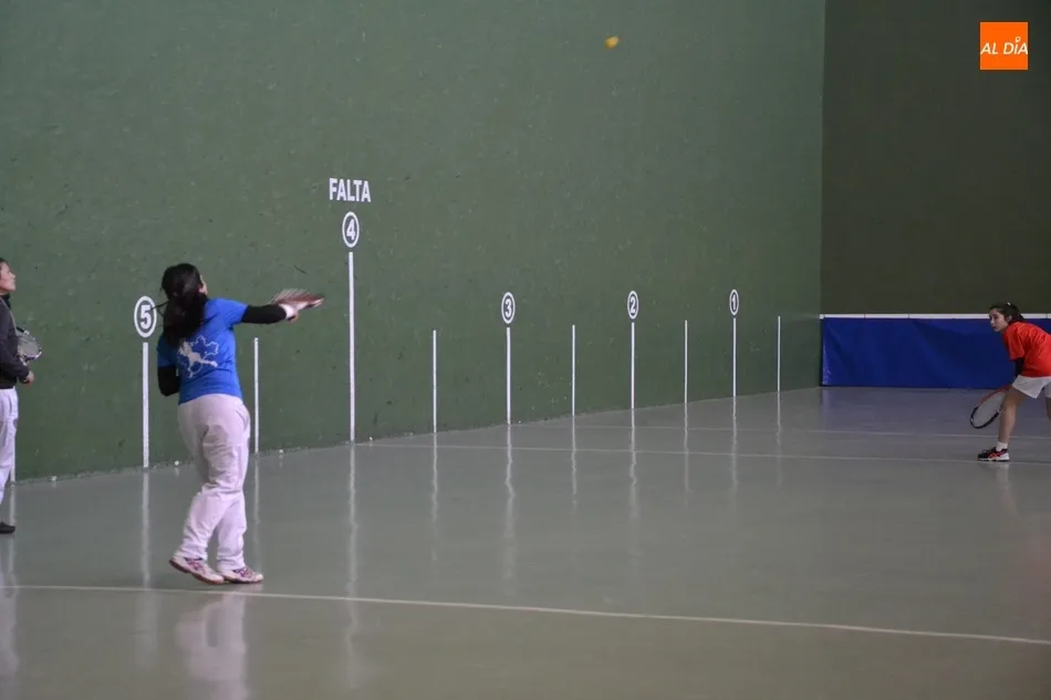 Foto 5 - Selene Bargo y Laura &Aacute;lvarez se llevan el 3&ordm; Open Femenino de Frontenis  