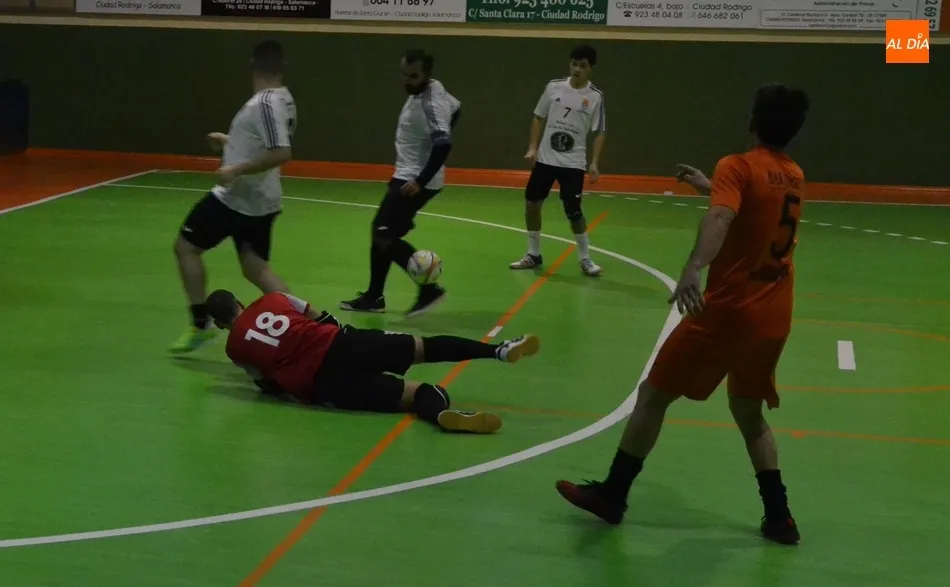 Foto 9 - El Mir&oacute;briga Futsal contin&uacute;a como l&iacute;der tras lograr una de sus victorias m&aacute;s c&oacute;modas  