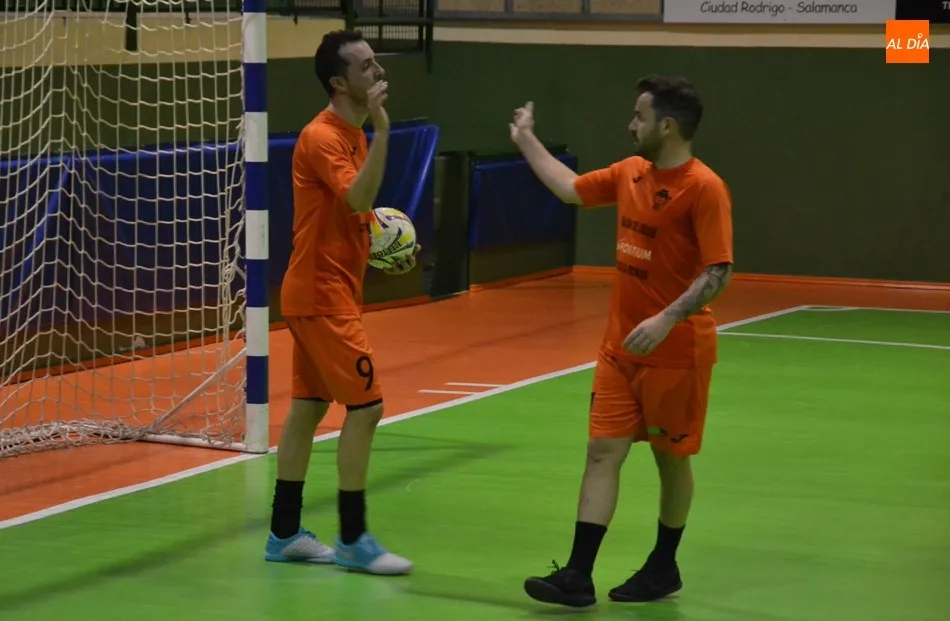 Foto 7 - El Mir&oacute;briga Futsal contin&uacute;a como l&iacute;der tras lograr una de sus victorias m&aacute;s c&oacute;modas  