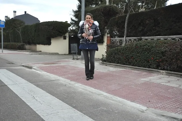 La concejala Marta Labrador en uno de los puntos reformados del municipio.