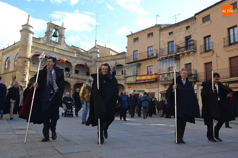 Foto 8 - El Nuncio del Papa moviliza a los mirobrigenses para engrandecer un helador D&iacute;a de San Sebasti&aacute;n  