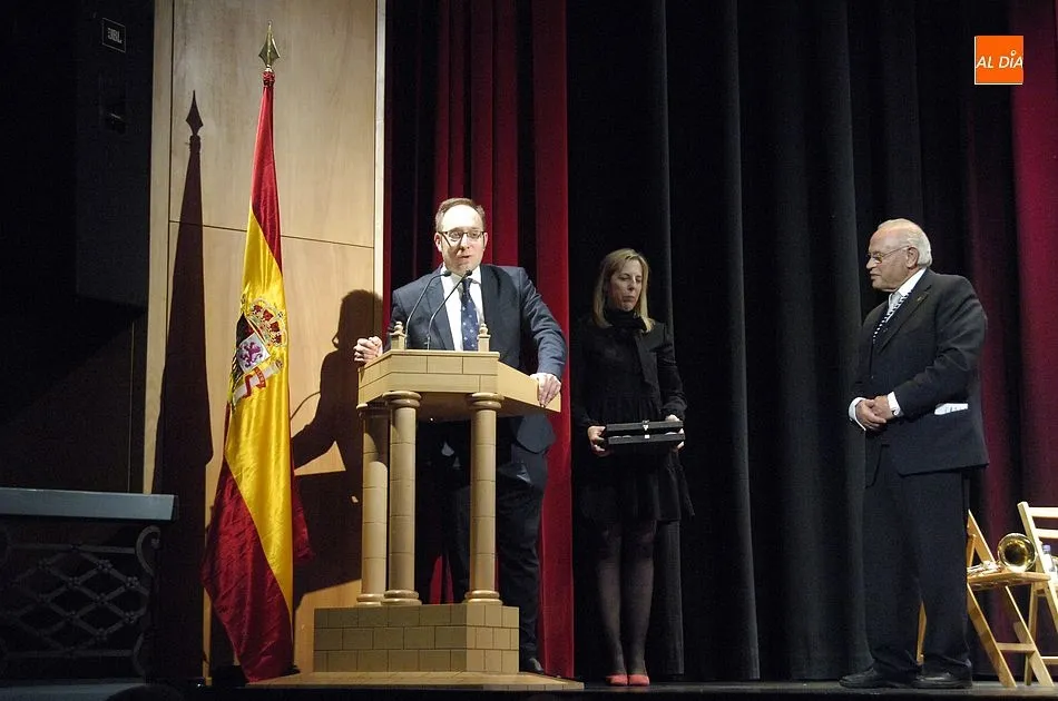 Foto 11 - El homenaje a Tato y el concierto de la Banda de Ingenieros rematan el D&iacute;a de San Sebasti&aacute;n  