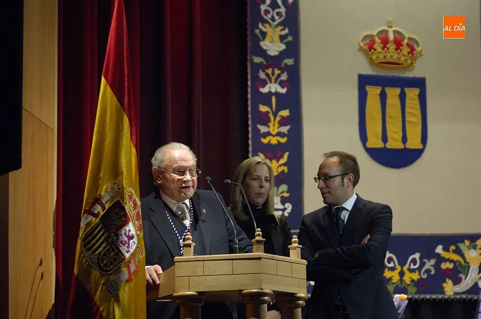 Foto 8 - El homenaje a Tato y el concierto de la Banda de Ingenieros rematan el D&iacute;a de San Sebasti&aacute;n  