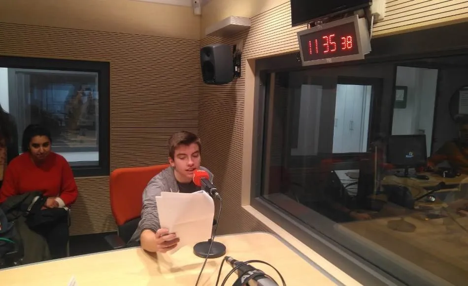 Foto 7 - Los integrantes de Radio i visitan varias emisoras de radio en Salamanca  