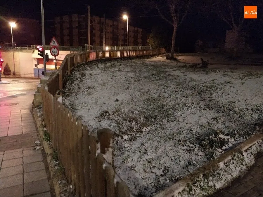 Foto 5 - La nieve llega a Salamanca y transforma el paisaje urbano