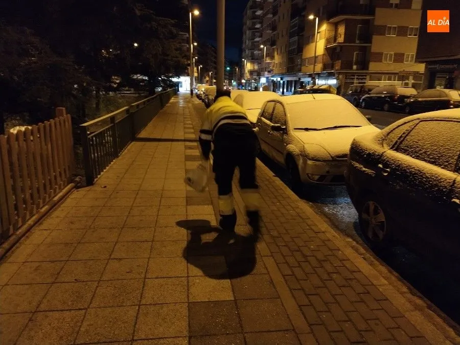 Foto 3 - La nieve llega a Salamanca y transforma el paisaje urbano