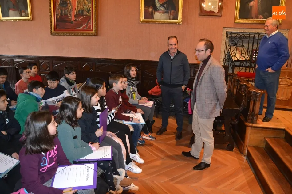 Foto 4 - Alumnos del Colegio San Francisco entrevistan a Marcos Iglesias  