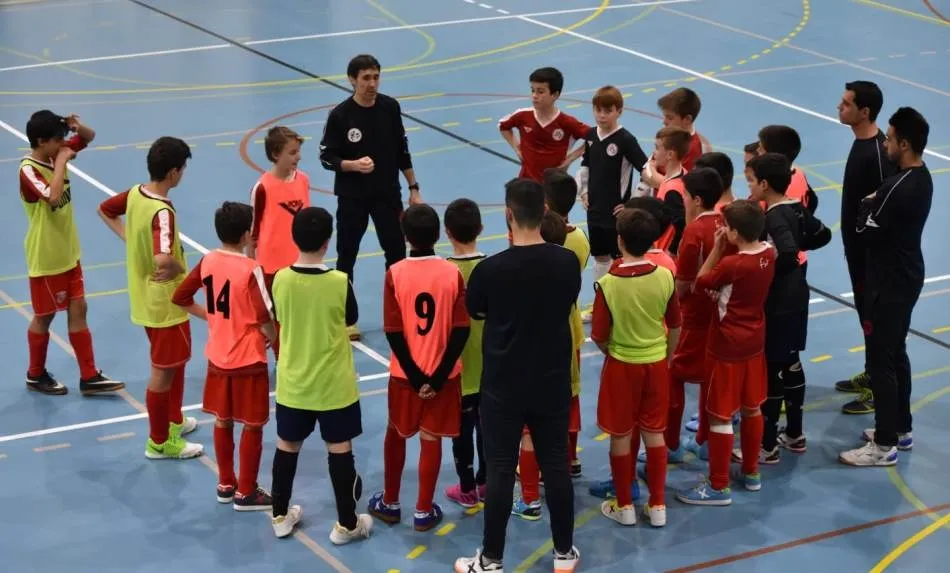 Foto 2 - Pablo Uribe disfruta de su primer entrenamiento con la Selecci&oacute;n de Castilla y Le&oacute;n Sub&rsquo;12  