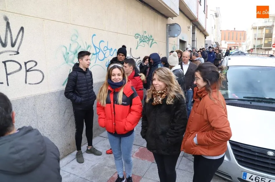 Foto 4 - Locura en Salamanca para comprar las 350 &uacute;ltimas entradas para el Unionistas &ndash; Real Madrid