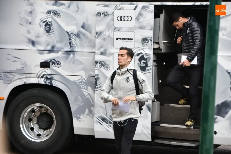 Foto 7 - El Real Madrid levanta pasiones a su llegada a Salamanca