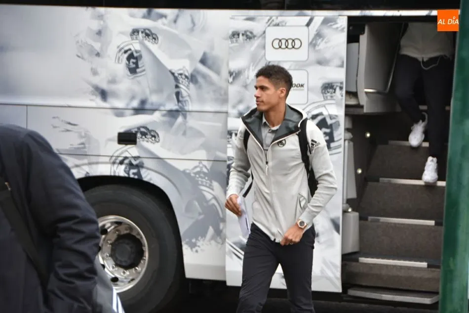 Foto 6 - El Real Madrid levanta pasiones a su llegada a Salamanca