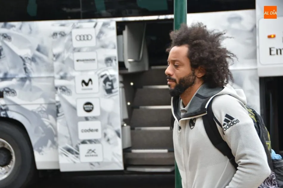 Foto 2 - El Real Madrid levanta pasiones a su llegada a Salamanca