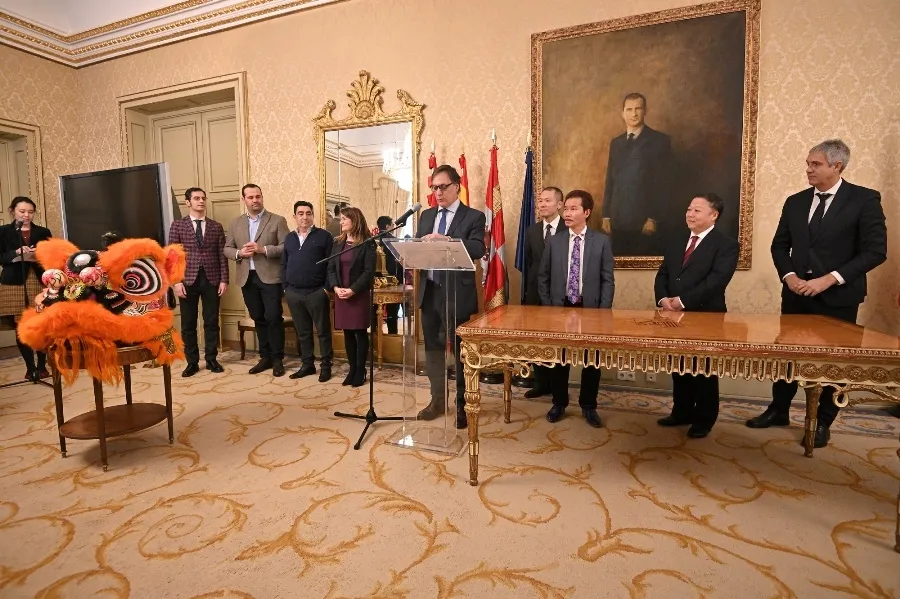 Foto 5 - Salamanca se prepara para la celebraci&oacute;n del A&ntilde;o Nuevo Chino