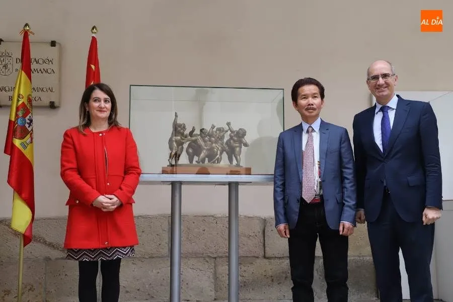 Foto 9 - Una selecci&oacute;n de 16 obras de Xu Hongfei se expone en el patio del Palacio de la Salina