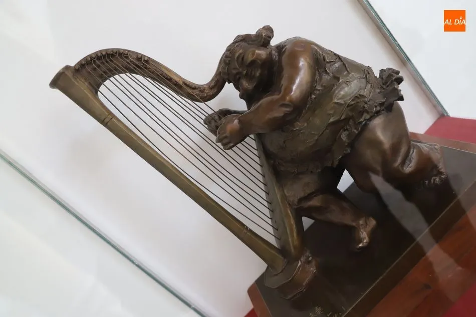 Foto 8 - Una selecci&oacute;n de 16 obras de Xu Hongfei se expone en el patio del Palacio de la Salina