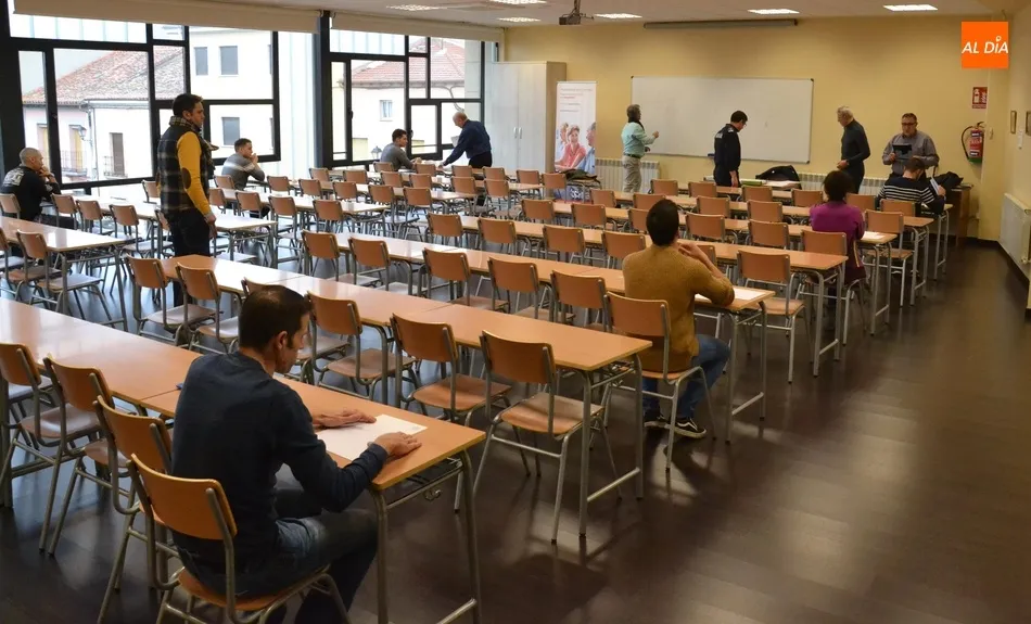 Foto 3 - Siete aspirantes se presentan a la 2&ordf; prueba de la fase de conocimientos para ser agente de la...