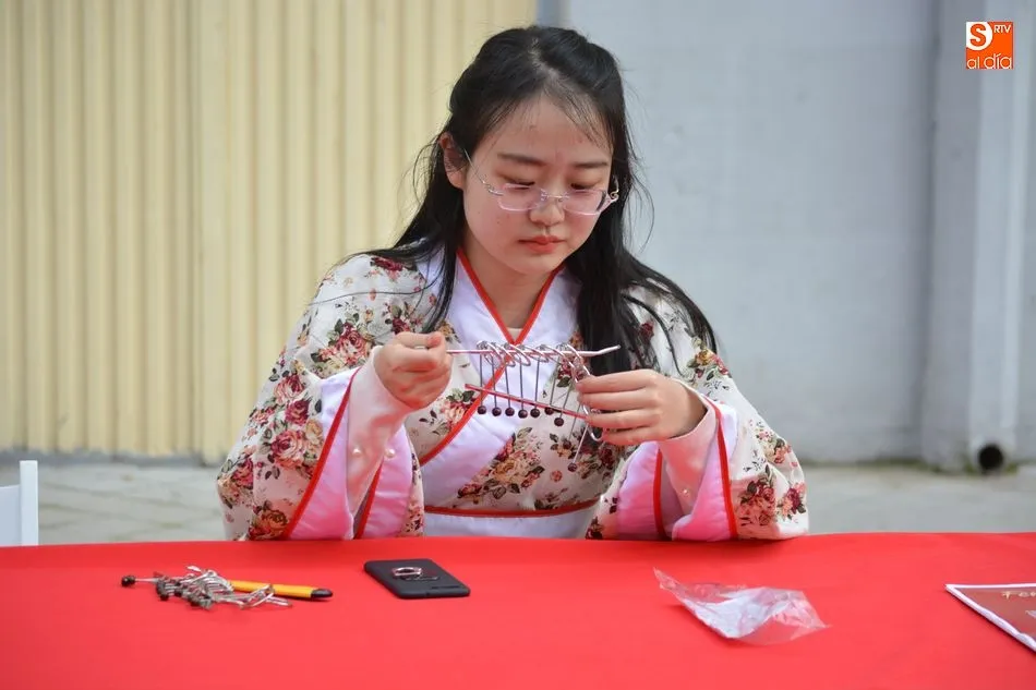 Una de las actividades del Año Nuevo Chino en el barrio del Oeste. Foto de archivo