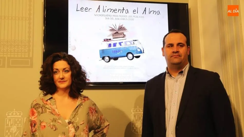 El delegado del área de Cultura en la Diputación, David Mingo, y Gloria Hernández, en representación de La Malhablada, han dado a conocer esta iniciativa