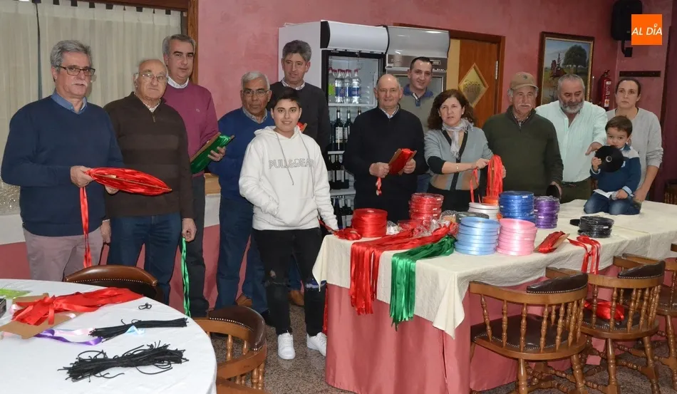 Preparadas 16.500 gargantillas para San Blas, que tendrá como novedad una actuación musical  