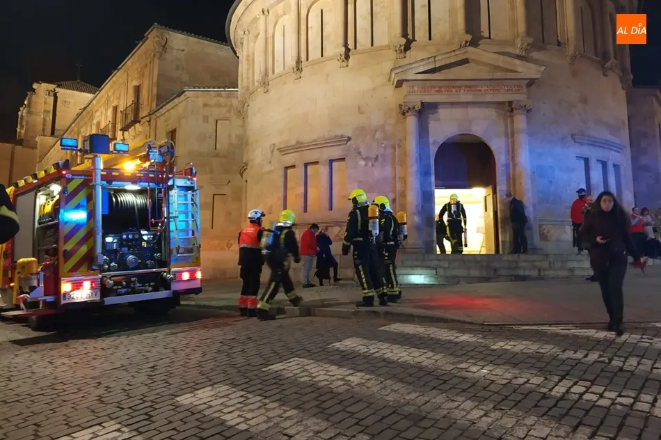 Foto 4 - Desalojado el auditorio de Fonseca por una alarma de incendio