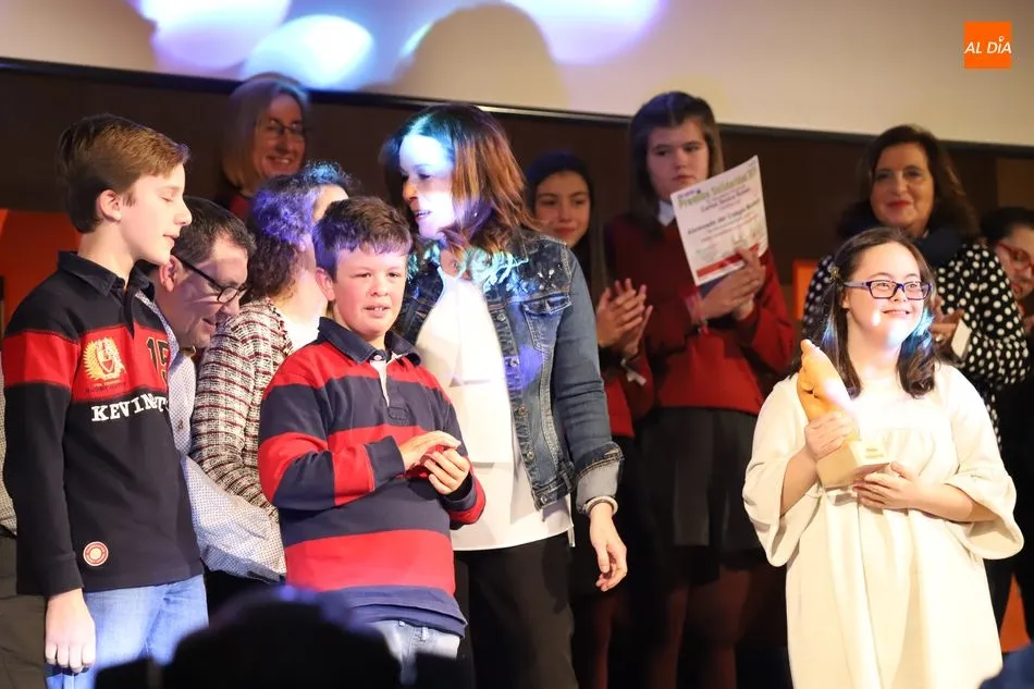 Foto 10 - Reconocimiento de Cruz Roja a la solidaridad de Salamanca  