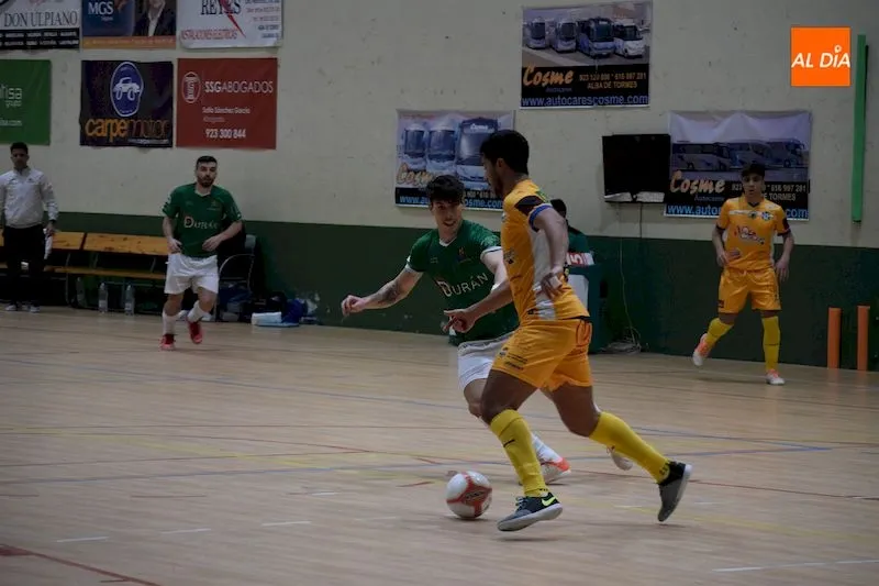 Foto 9 - Un gran Piensos Dur&aacute;n Albense hace morder la lona al &lsquo;todopoderoso&rsquo; Benavente (4-3)