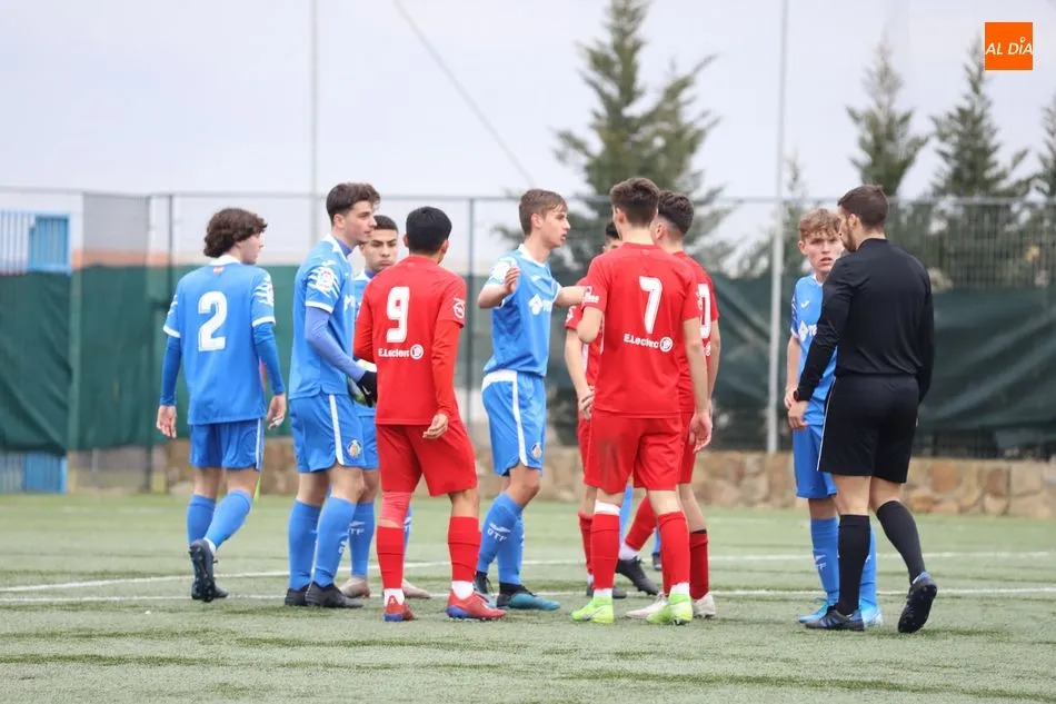 Foto 9 - El Santa Marta DHJ es remontado por el Getafe y podr&iacute;a acabar la jornada en descenso (1-3)