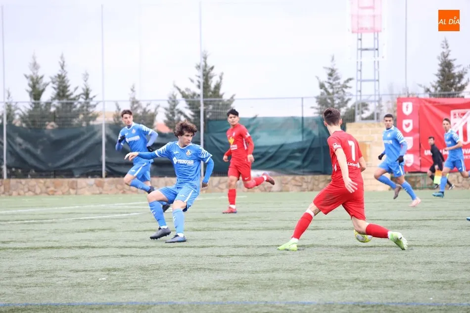 Foto 2 - El Santa Marta DHJ es remontado por el Getafe y podr&iacute;a acabar la jornada en descenso (1-3)
