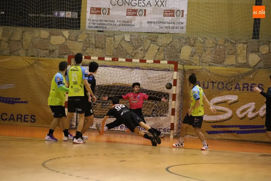 Foto 7 - Derrota para el BM Salamanca en su regreso al R&iacute;o Tormes (28-32)