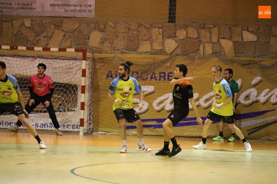Foto 3 - Derrota para el BM Salamanca en su regreso al R&iacute;o Tormes (28-32)