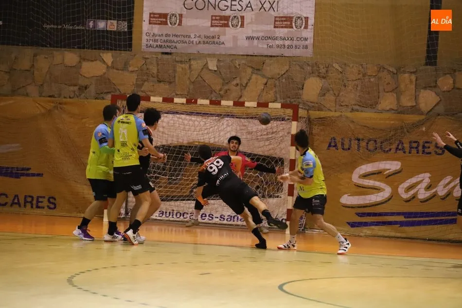 Foto 2 - Derrota para el BM Salamanca en su regreso al R&iacute;o Tormes (28-32)