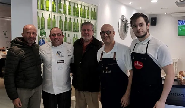 El ex ministro Iñigo Mendéz de Vigo visitaba este sábado Los Álamos Laboratorio Gastronómico