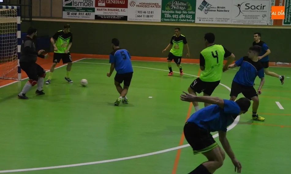 Foto 11 - La Despensa se lleva el re&ntilde;ido duelo ante Los Desperdigaos de primeros clasificados de Diputaci&oacute;n ...