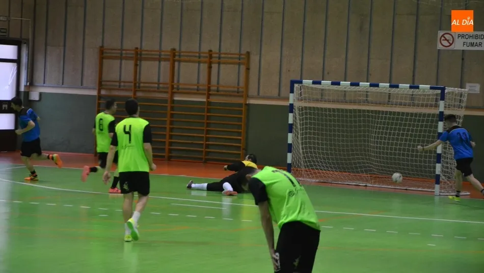 Foto 9 - La Despensa se lleva el re&ntilde;ido duelo ante Los Desperdigaos de primeros clasificados de Diputaci&oacute;n ...