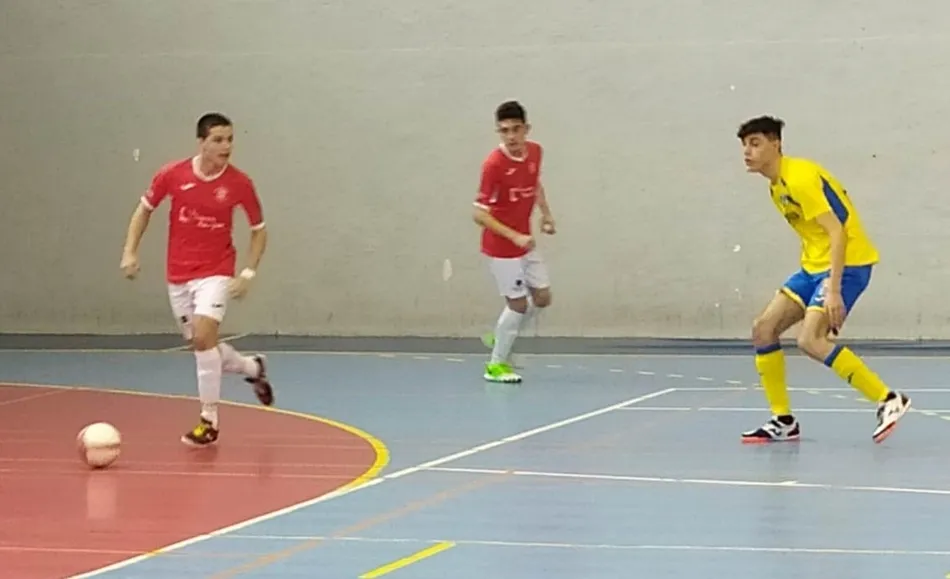 Foto 6 - El III Juvenil saca otro meritorio punto en otro maratoniano viaje  
